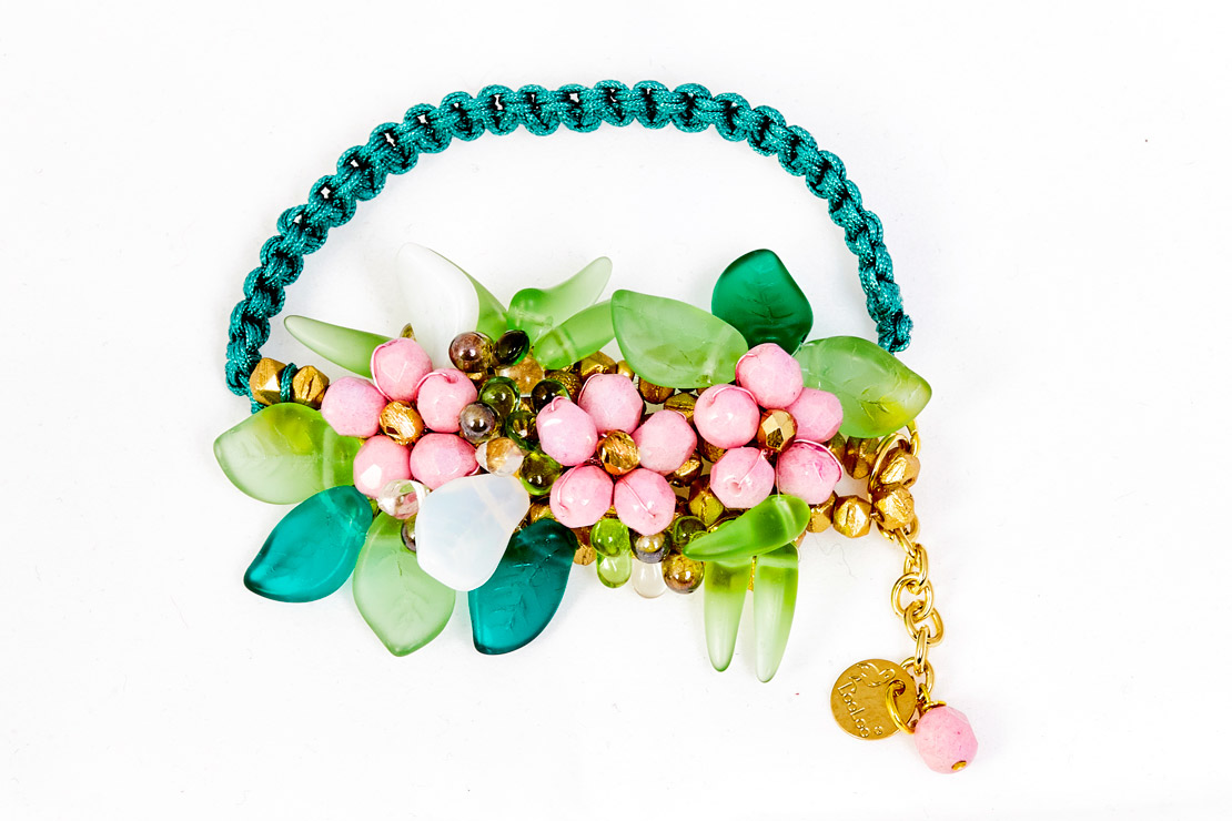 BraceletFlowersPinkcordGreen2018PE45