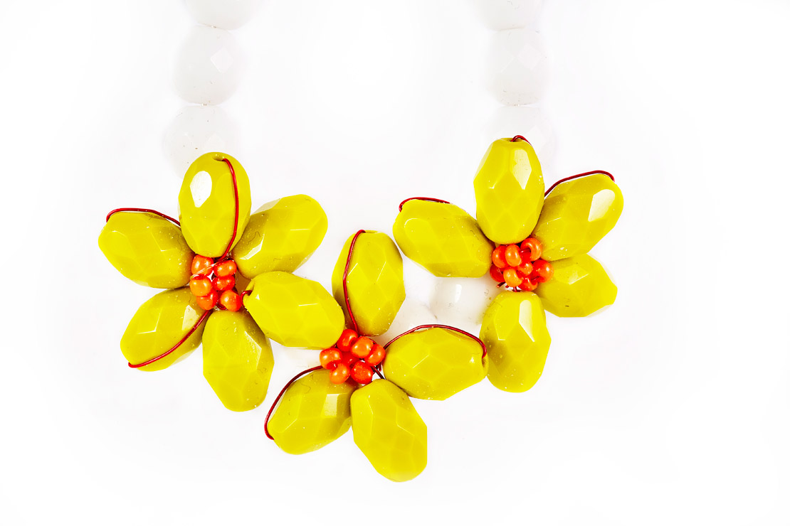 EarSS18FlowerWhitePist_Fiori