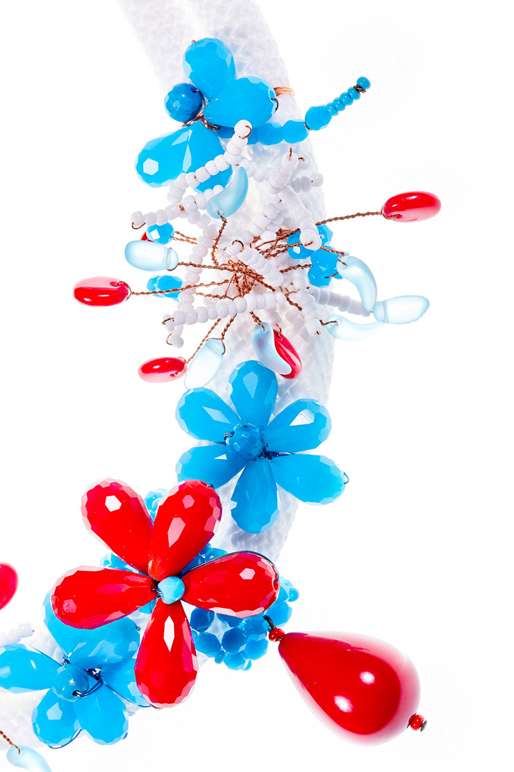 NekSS18ClimWhiteSantoriniPlumeFlowerDrop_Sez