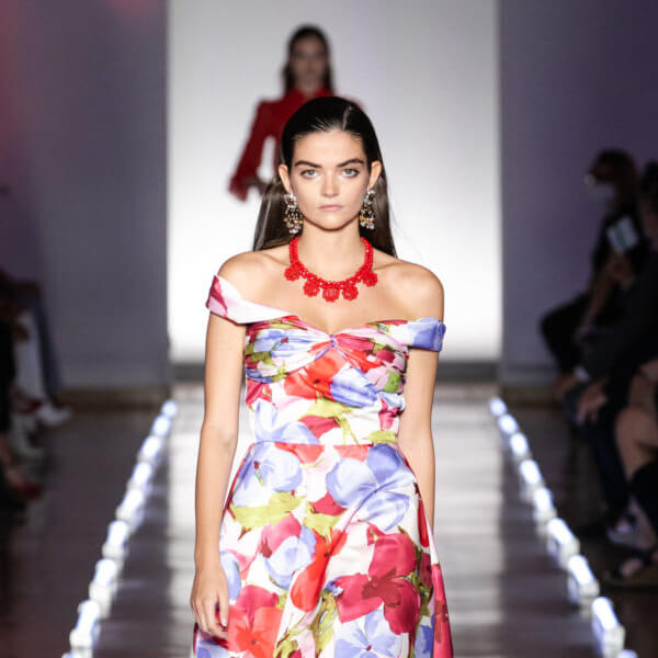 Collana-La-Dolce-Vita-Rossa-Indossata_dettaglio